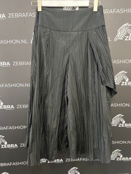 CARACLAN pants